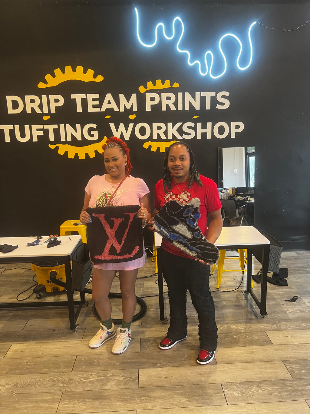 COUPLE TUFTING - February 2026