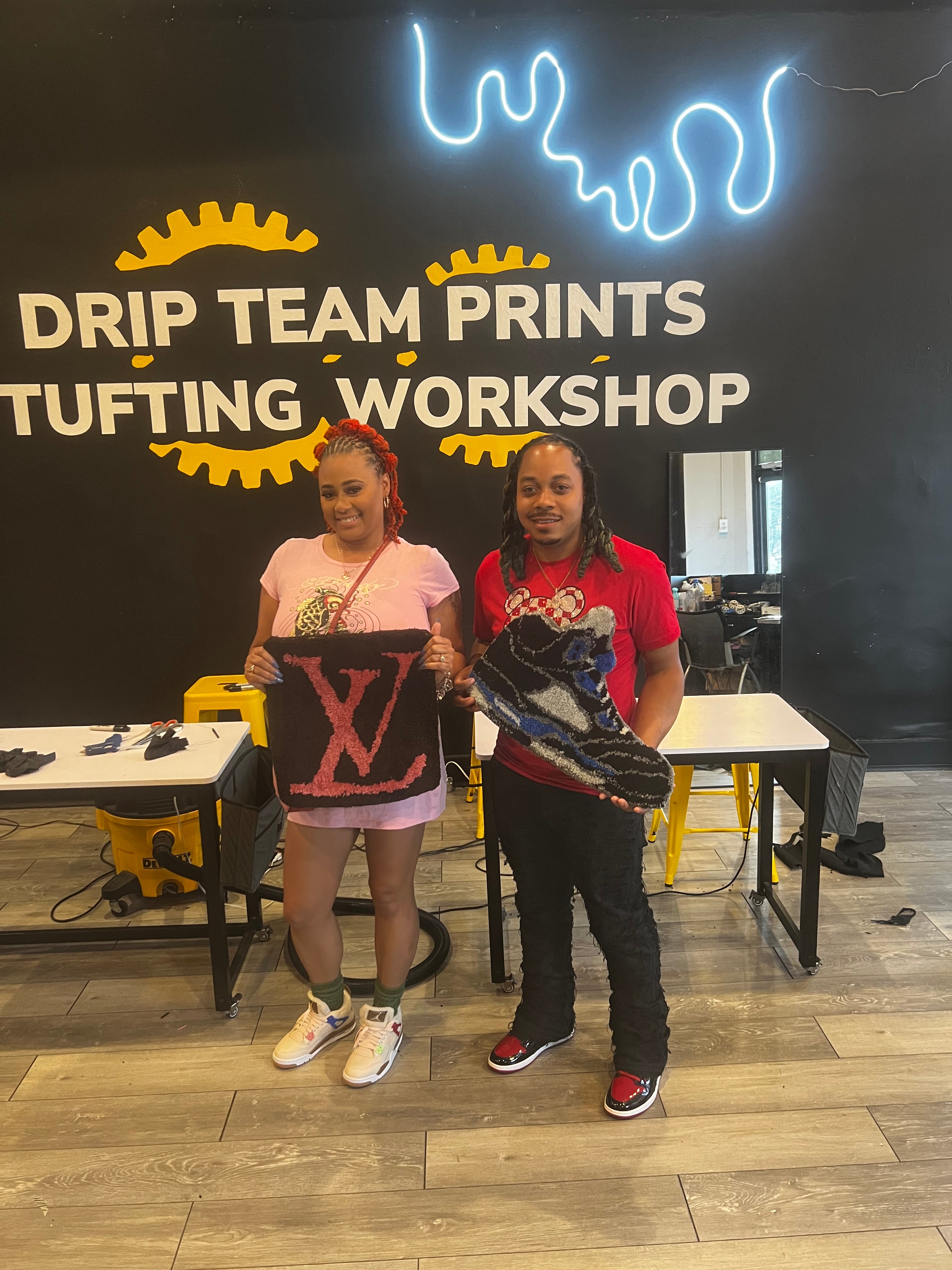 COUPLE TUFTING - February 2026