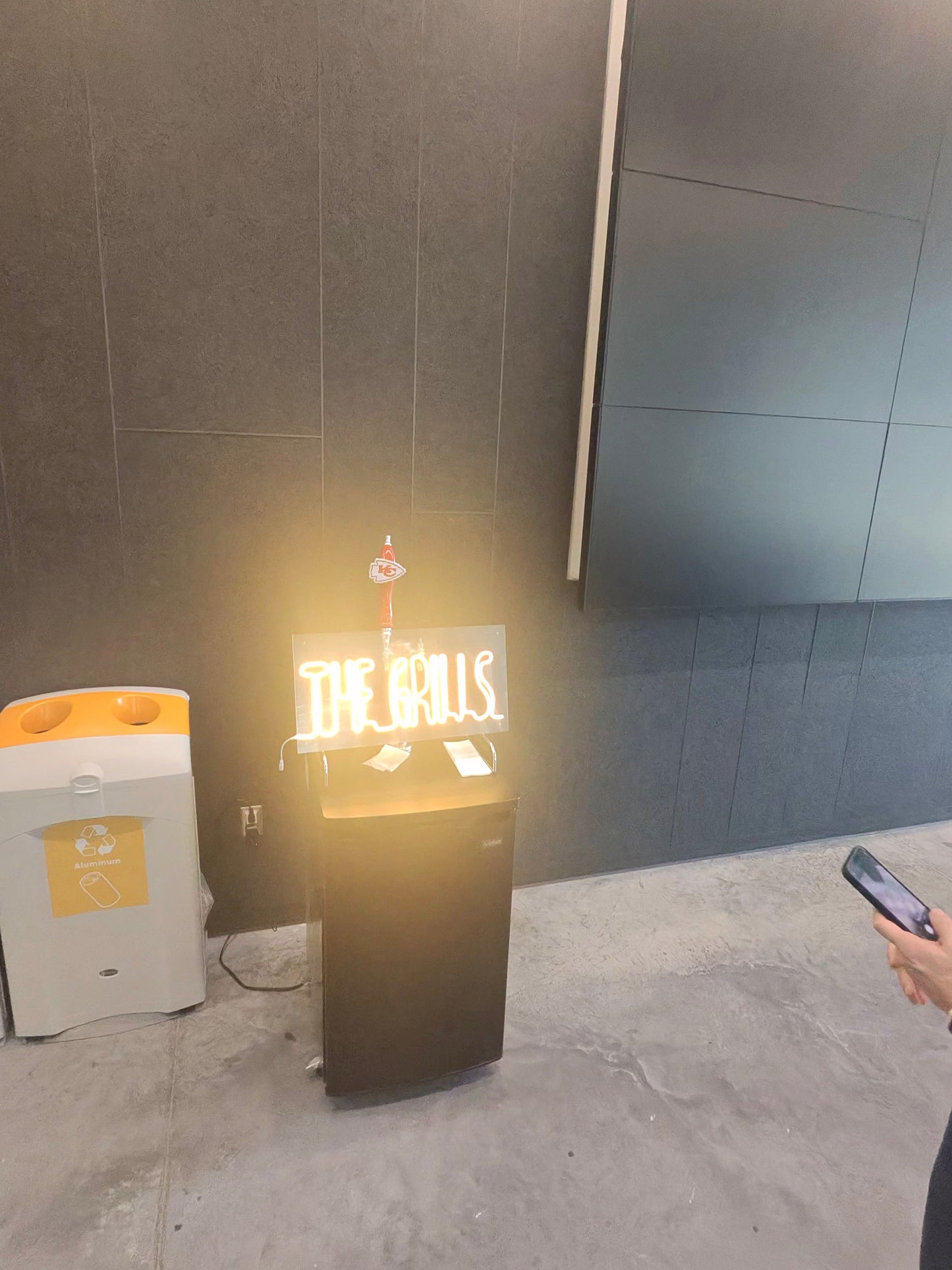 NEON LIGHT CLASS - November 2025